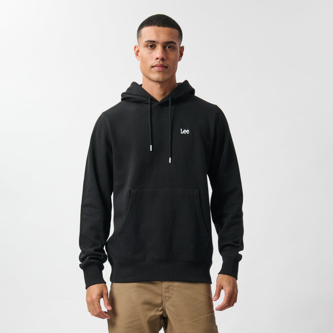 LEE BADGE HOODED FLEECE IN BLACK