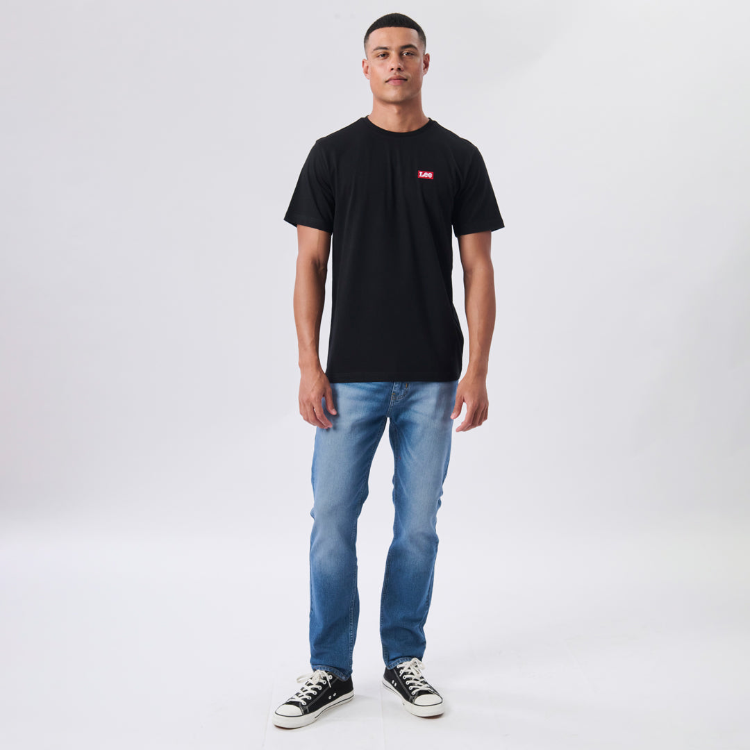 EMB CORE BOX T-SHIRT IN BLACK