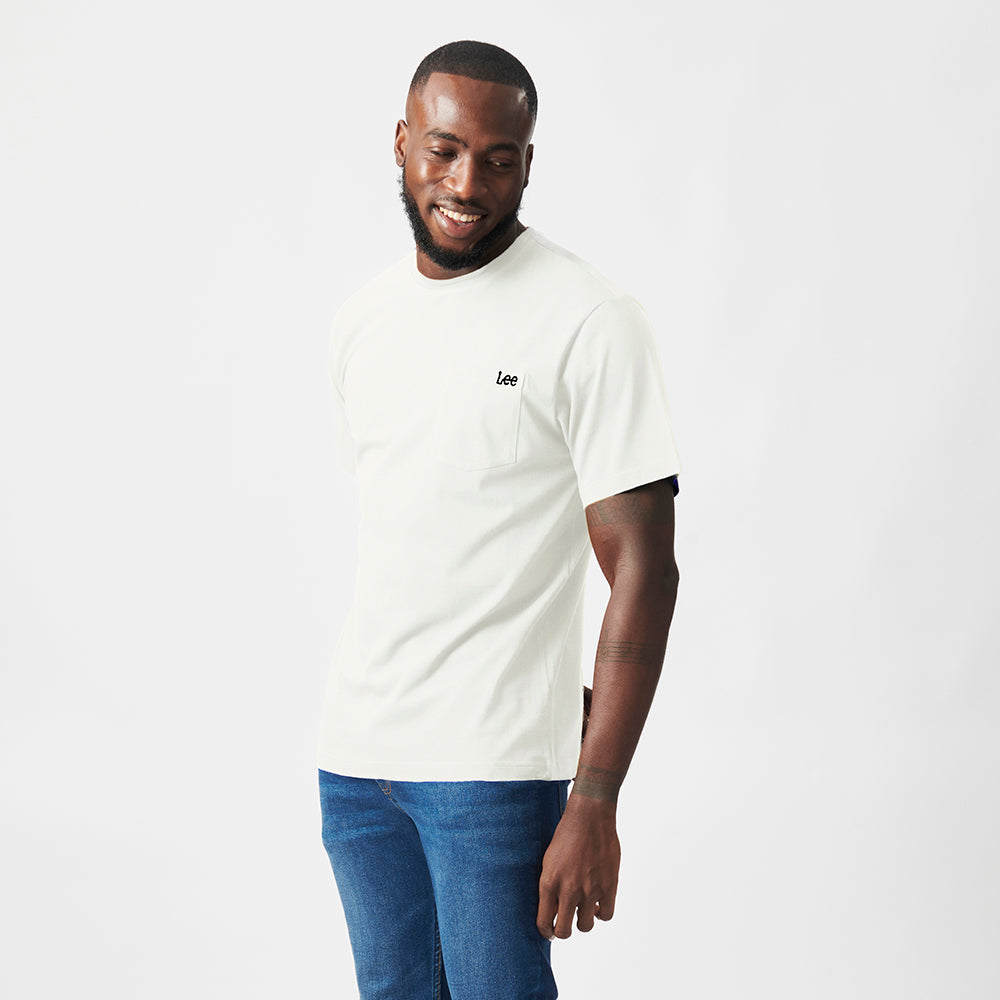 LOGO EMB POCKET T-SHIRT IN WHITE DUNE