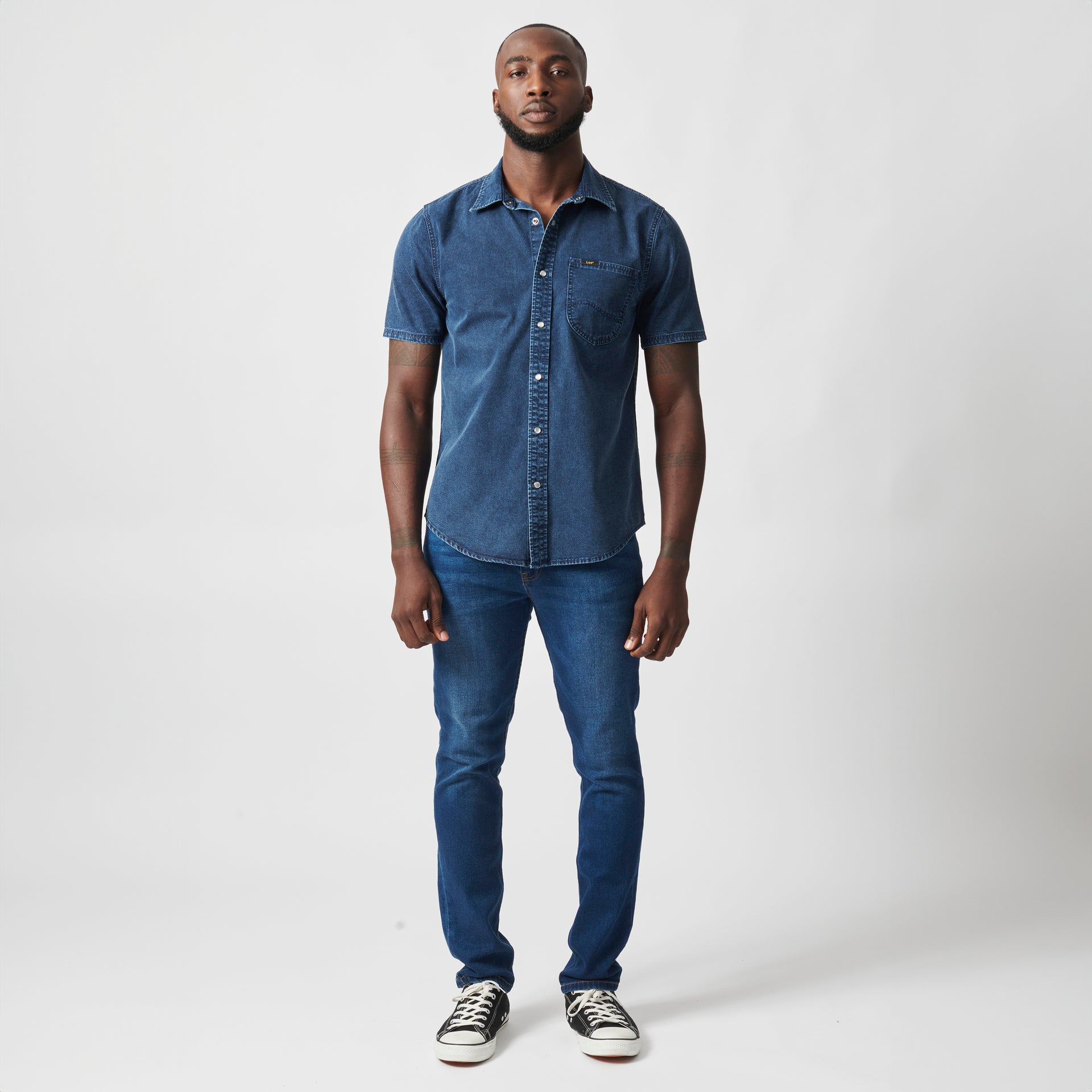 LAZY 'S' SHORT SLEEVE DENIM SHIRT IN STONEWASH
