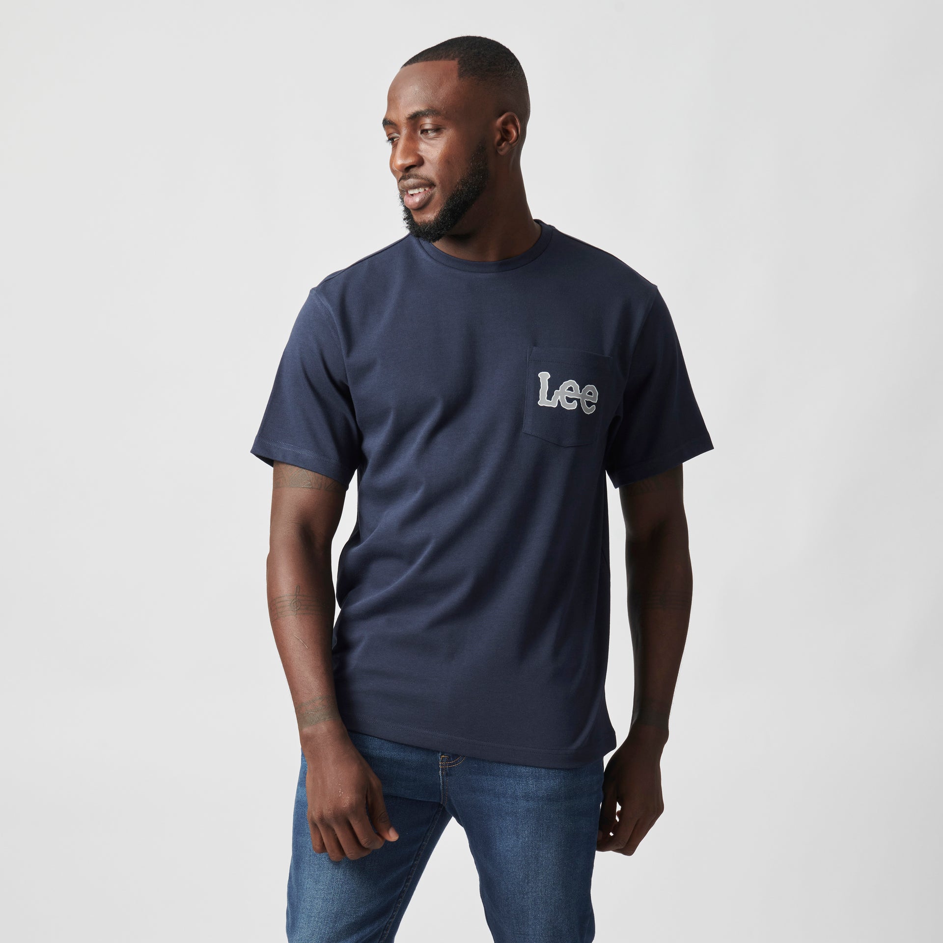LEE POCKET T-SHIRT IN SUMMIT NAVY